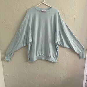 Women's Light Blue Sleek Sweatshirt